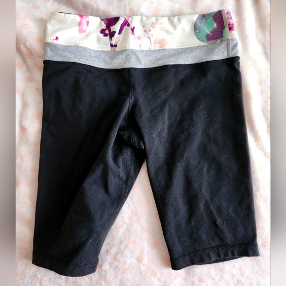 Lululemon long biker style shorts - Picture 2 of 2